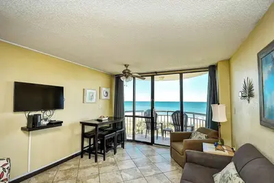Image de Relaxing Oceanfront 1 Bedroom Unit at Meridian Plaza