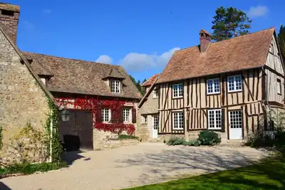 Image de Le Clos des grands jardins, maison historique rénovée au coeur de Giverny