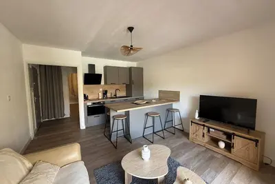 Image de Chaleureux appartement au coeur de Carry le Rouet