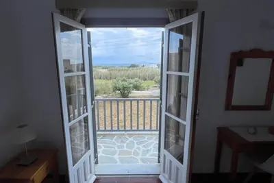 Image de Casa Costa Azure Paros Golden Coast Apartment 300m from beach (2br 1ba)