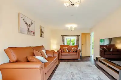 Image de Spacious 3br House in Blackburn, Garden, Free WiFi & 4-Car Parking