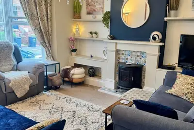 Image de Paignton Beach House, 5-Min Walk to Beach | Dog Friendly | Sleeps 6 | parking