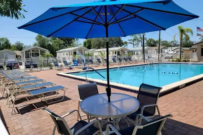 Image de Family-Friendly Cottage Near Disney with Pool, Playground & Resort Amenities