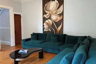 Image de Spacious 5-bedroom townhome in Baltimore