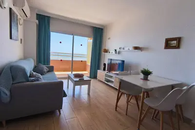Image de One-Bedroom Apartment with Sea Views. Fuengirola Beachfront.