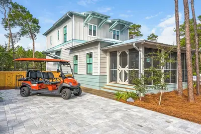 Image de Goin' Coastal Cottage with Heated Pool & Golf Cart