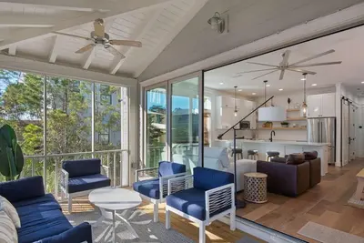 Image de Vitamin Sea Home with Golf Cart & Shared Pool