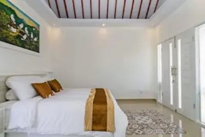Cozzy  White House Villa Bali