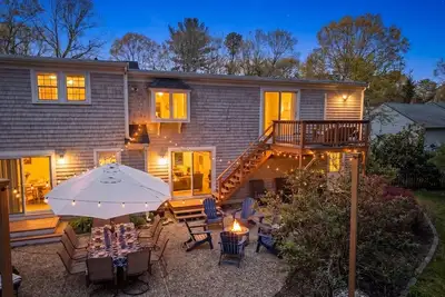 Image de Cape scape, 2 king suites, master w/hot tub, patio, beach pass, lots of games.