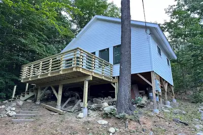Image de Newfound Lake Bristol Cabin 75 yards from beach- Sleeps 8