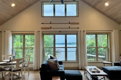 Image de Private 3bd 3ba Lake House w/ bunkroom. Sleeps 11. Kayaks, lilypad, paddleboat.