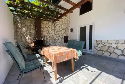 Image de Appartement d'une chambre avec la terrasse Basanija, Umag (A-27427-b)
