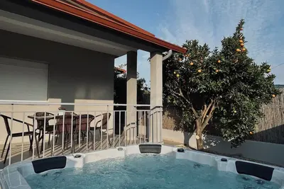 Image de Zouf House Luxury Stay with Jacuzzi