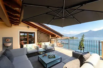 Image de Riflesso del Lago - by MyHomeInComo