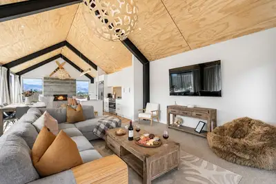 Image de Northlake Escape | Sunny, Stylish & Easy Living
