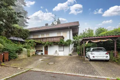 Image de Appartement 4 pièces acceptant les chiens, vue montagne, balcons – 9 km de la Suisse