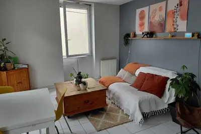Image de Logement au cœur du village avec balcon
