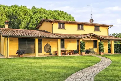 Image de Belle maison de vacances privée pour 4 personnes avec Wifi, climatisation, Tv et patio