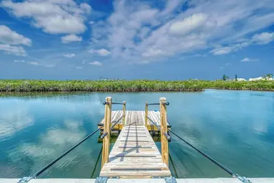 Image de Waterfront Gulf Escape with Private Dock Access