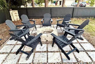 Image de Designer 4 Bed, 2 Bath, Fire Pit, Sleeps 8, Near Clearwater, Walmart 2 mins away