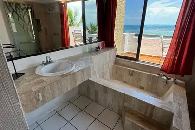 Image de Incredible place in front of the sea