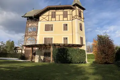 Image de Villa Plemelj - All 4 Apartments - sleeps 8 guests  in 4 bedrooms