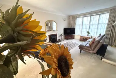 Image de Upperton Townhouse – Spacious Family Home in Central Eastbourne, private parking