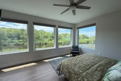 Image de New - Blackwater Riverwalk Tower