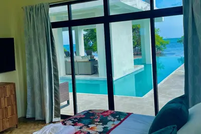 Image de Beachfront Villa Events Celebrations Groups @ 7br Private Beach, Huge Pool Pier