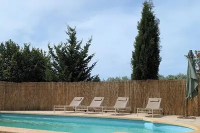 Image de Maison familiale au cœur de la Provence - Piscine