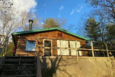 Image de Baysong Cottage, with Sauna, on Georgian Bay.