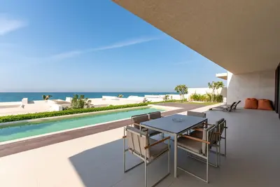 Image de Luxe 4br Villa | Private Pool & Beach | Al Zorah