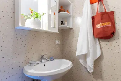 Image de 15 \"Il Porticciolo Vacanze\" Studio Apartment with a Veranda Overlooking the Garden 15