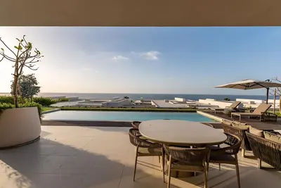 Image de 4br Coastal Haven w/  Private Pool | Al Zorah