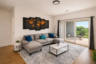 Image de Stylish Condo | 3 Bedroom + Pool Table St