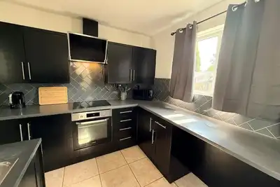 Image de Semi-Detached w/Pool Table & Garden