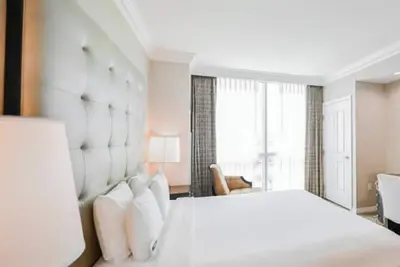 Image de Svs: One Bedroom | Balcony | Signature at Mgm