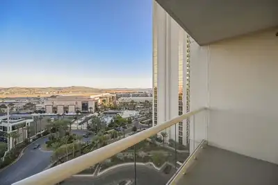 Image de Svs: One Bedroom | Balcony | Signature at Mgm