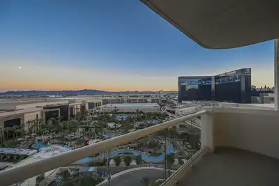 Image de Svs: Ph Floor One Bedroom | Balcony | Signature at Mgm