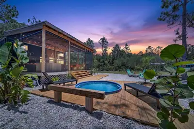 Image de Casa Caliente - Spa | Romantic Tiny Retreat Near Beaches & Old Town