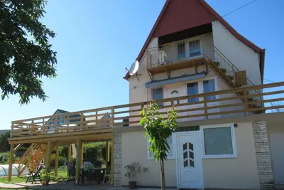 Image de Maison de vacances avec piscine et climatisation