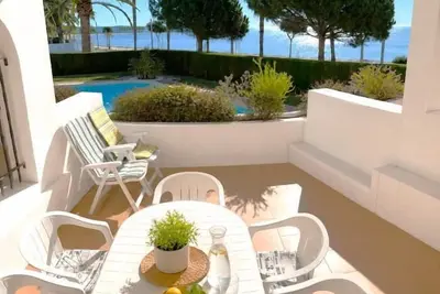 Image de Suitur Appartement Dorado Onintza en bord de mer avec piscine