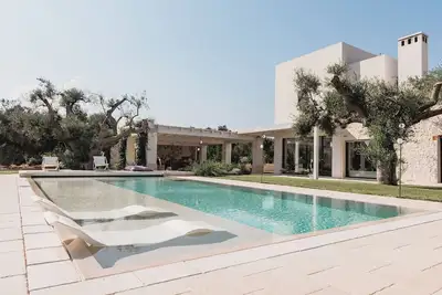 Image de Villa à San Vito Dei Normanni avec 6 chambres à coucher, 12 couchages