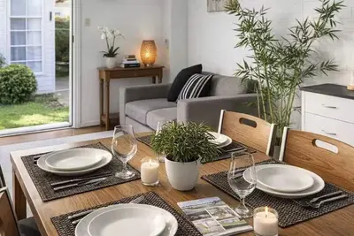 Image de Spacieuse maison de 4 chambres dans le quartier animé de Footscray
