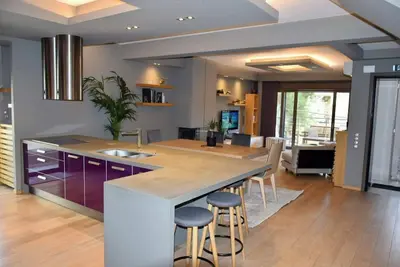 Image de A modern famly 2store apartment near city center with easy access to metro.