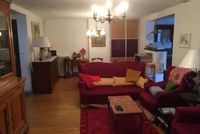 Image de Au bord du canal ceinturant le centre ville, appartement très lumineux