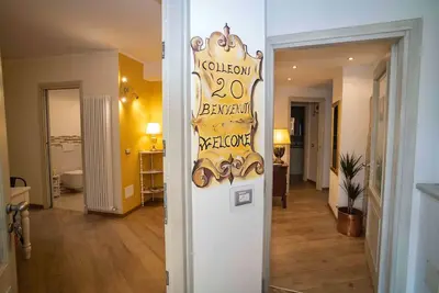 Image de Colleoni 20. Superior Apartment. A stylish apartment for 4 people. Upper Town