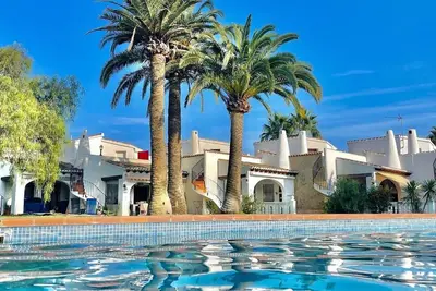 Image de Moraira : Location pour 4 avec piscine, proche plage et tennis