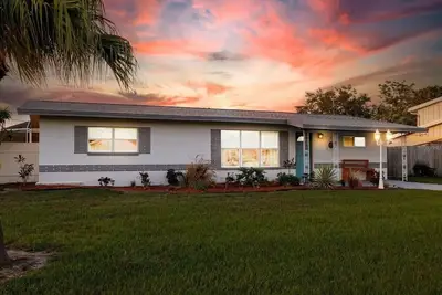 Image de Tropical Heated Pool Oasis Near St. Pete Beach