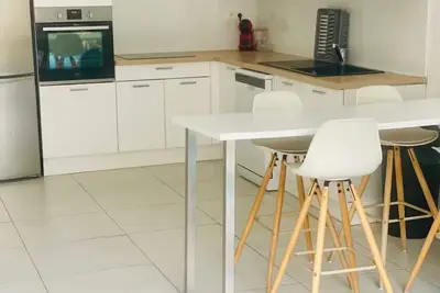 Image de Maison de ville, 4 chambres, salle de bain privative, à 10 min du parc Barbieux.